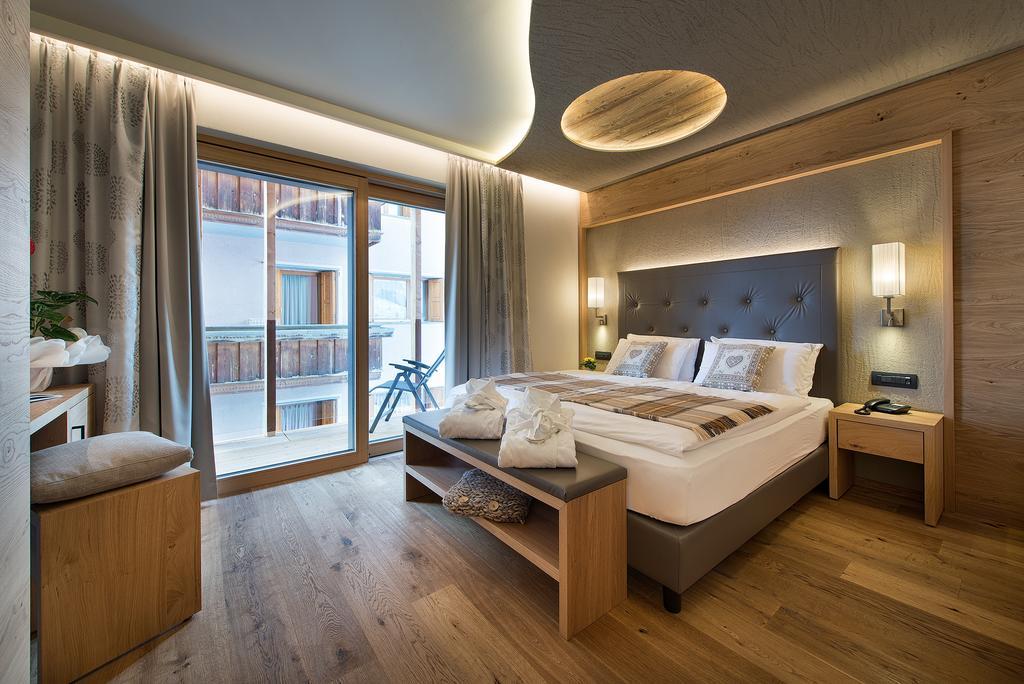 Hotel Roberta Alpine Adults Only 利维尼奥 外观 照片