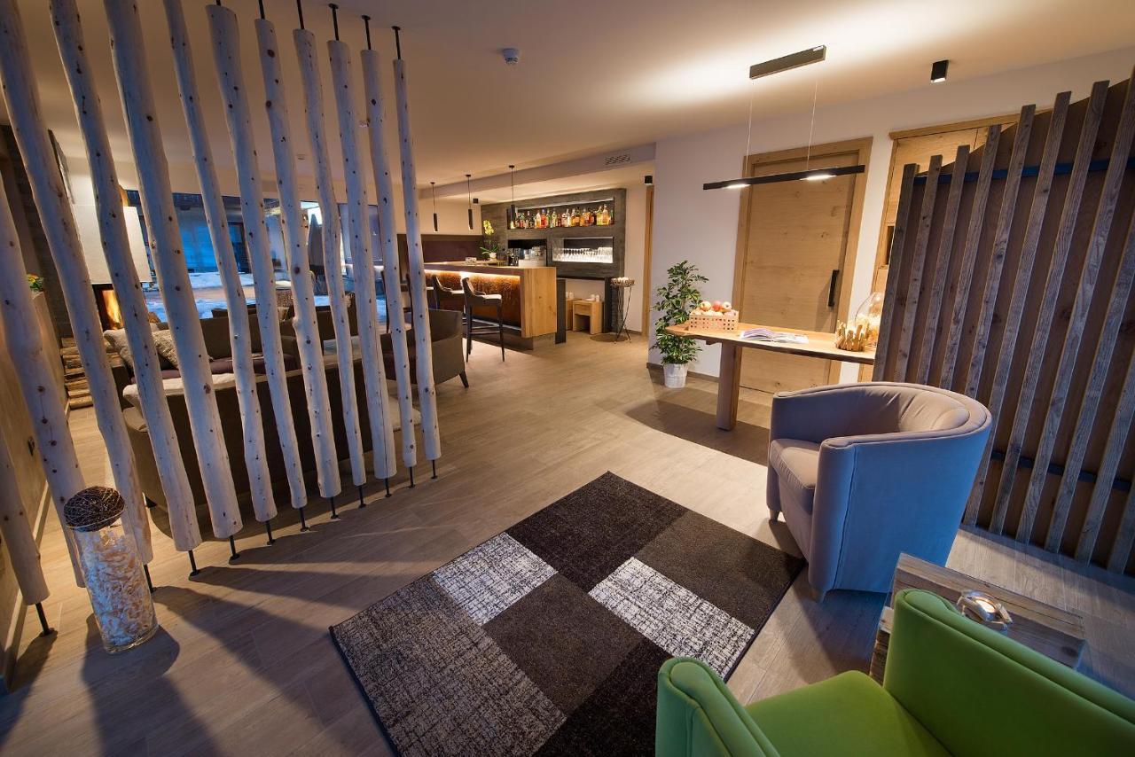 Hotel Roberta Alpine Adults Only 利维尼奥 外观 照片